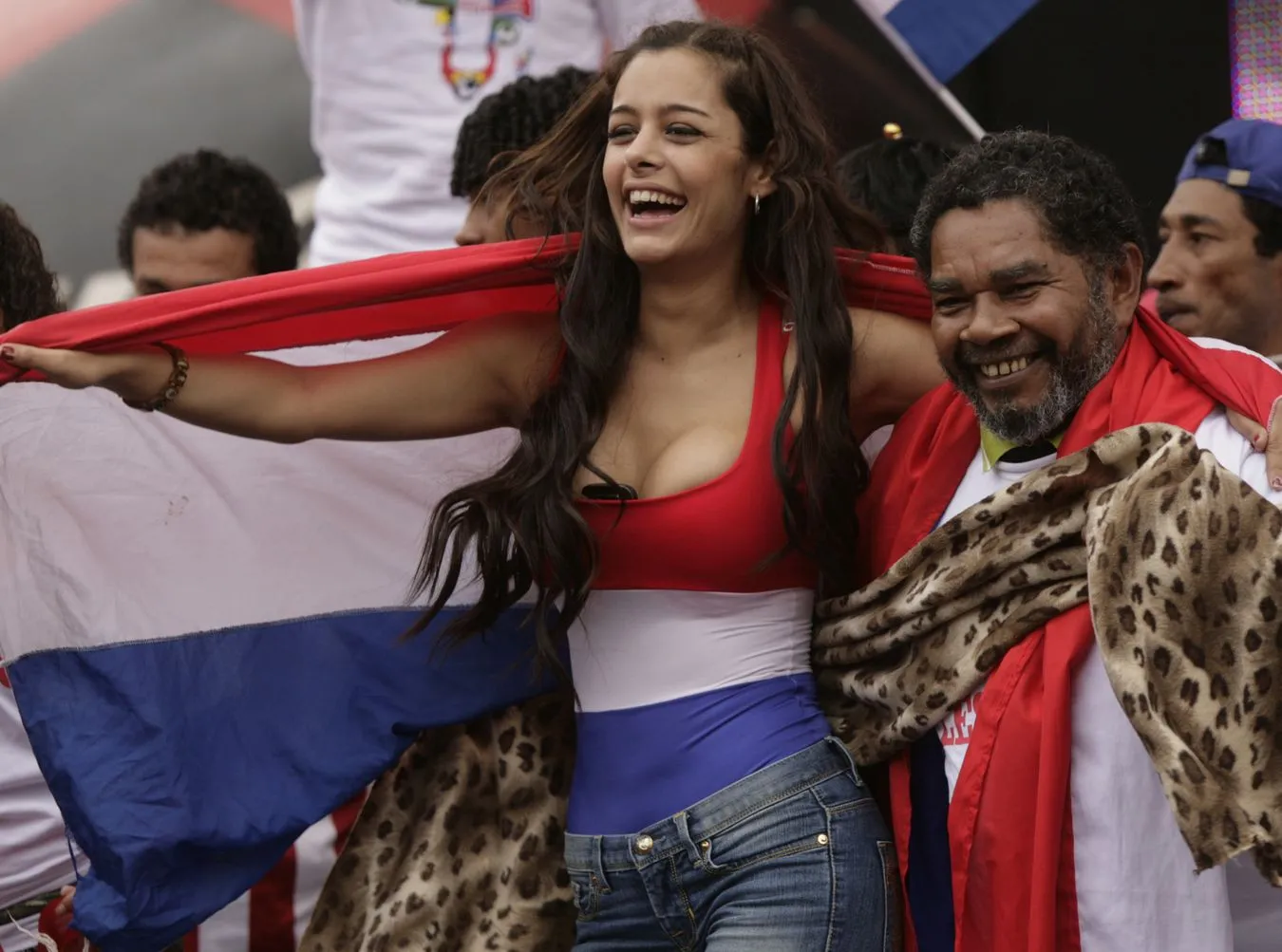 Ona się rozbierze i pobiegnie nago