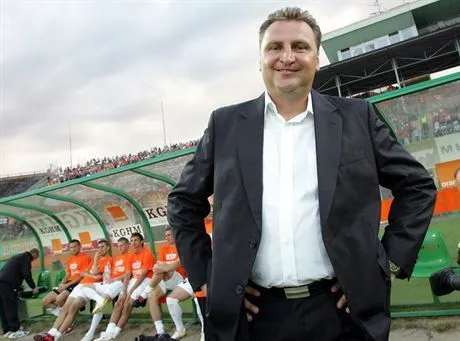 sport pilka noznaekstraklasa polska ligazaglebie lubin - widzew lodznz trener czeslaw michniewicz28072007fot. alex domanski  contrast