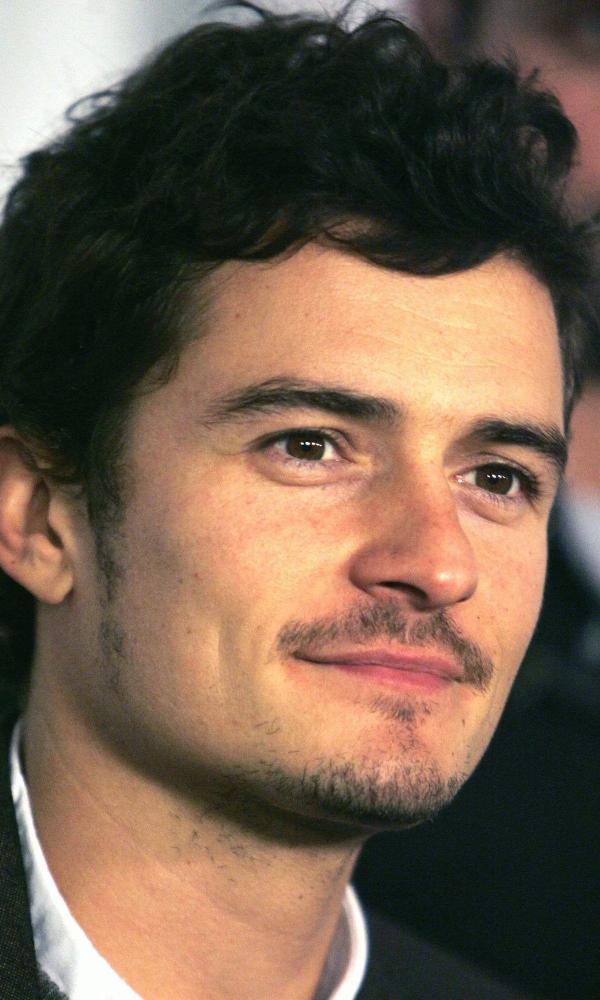 Actor Orlando Bloom smiles at the AFI Fest 2007 Tribute to Laura Linney and screening of her film  quot;The Savages quot; in Hollywood November 9, 2007.   REUTERSFred Prouser   UNITED STATES