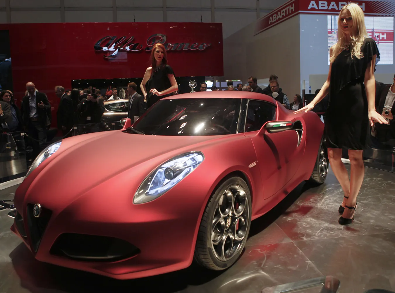 1847744-alfa-romeo-4c-concept-ok1.jpg