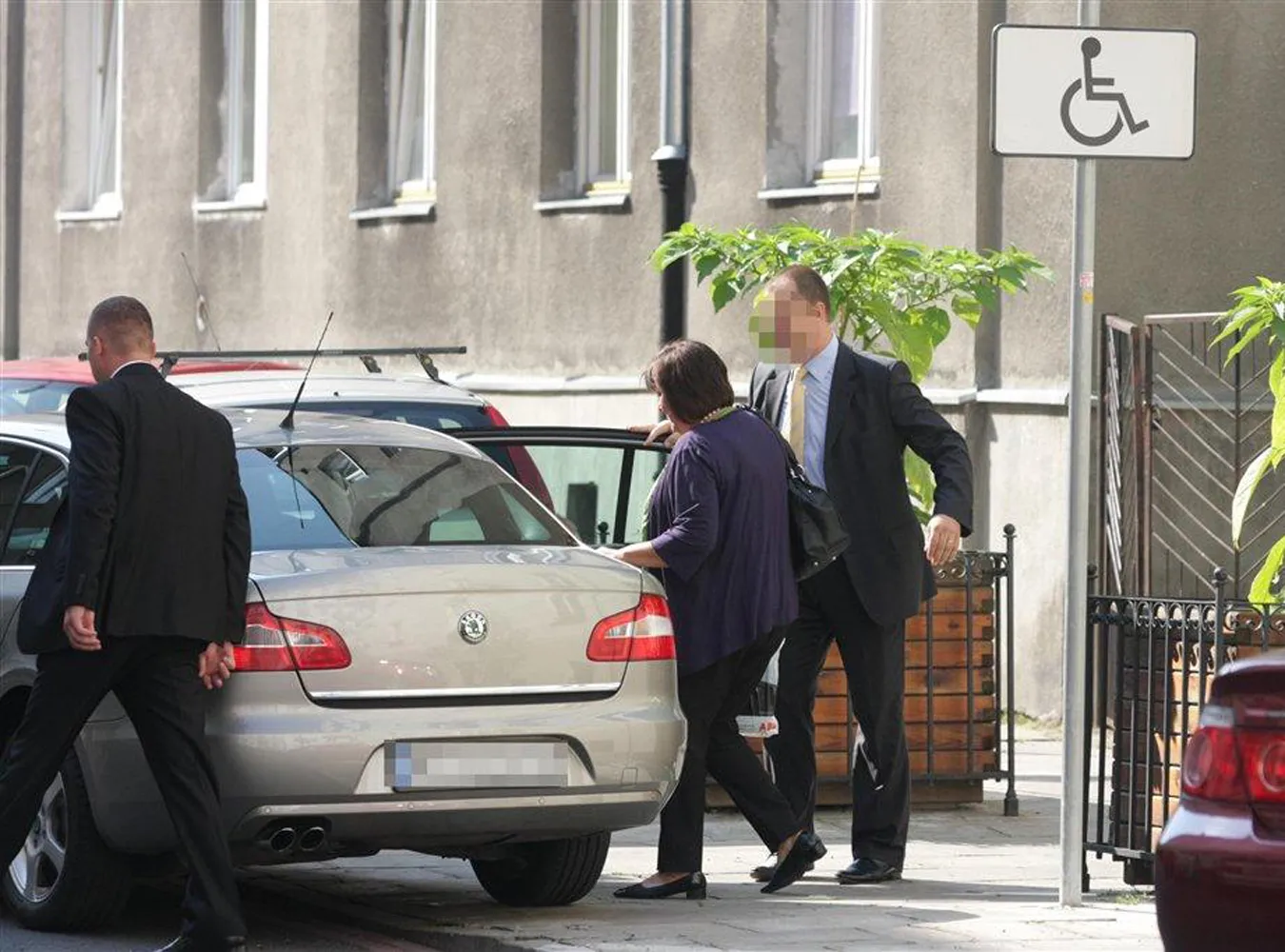1920147-anna-komorowska-samochod.jpg