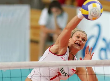 MALGORZATA GLINKAPILKA SIATKOWA - KOBIETYREPREZENTACJA - PUCHAR PREZYDENTA DABROWYPOLSKA - ROSJA 0 - 32005-09-03 DABROWA GORNICZAFOT MAREK BICZYK - AGENCJA PRZEGLAD SPORTOWY