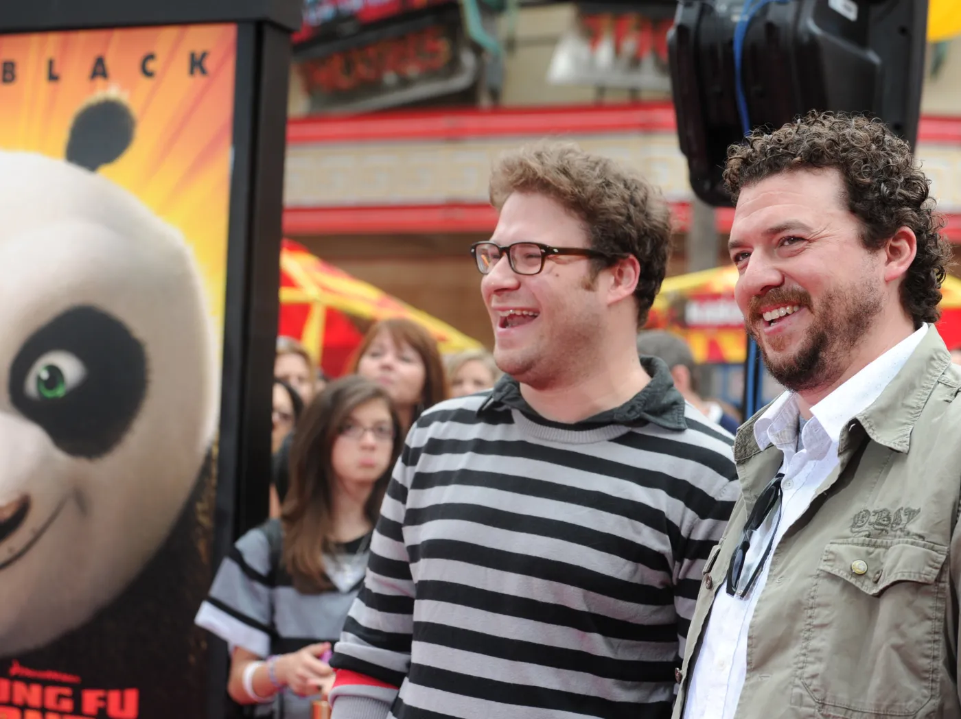 2133494-seth-rogen-i-danny-mcbride.jpg
