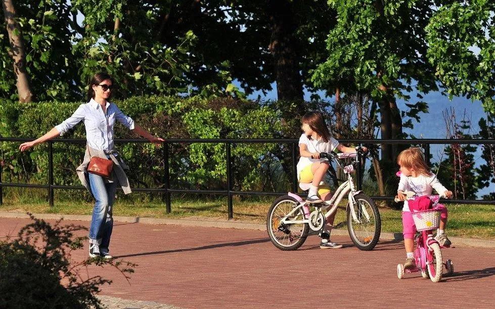 Marta Kaczyńska z córkami