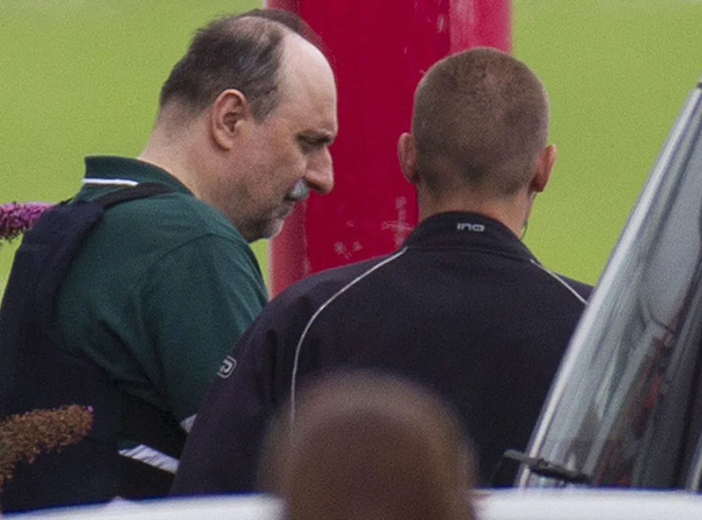 Goran Hadżić na lotnisku