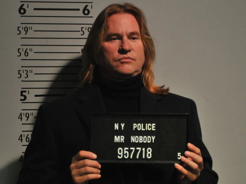 Val Kilmer w "The Traveler"