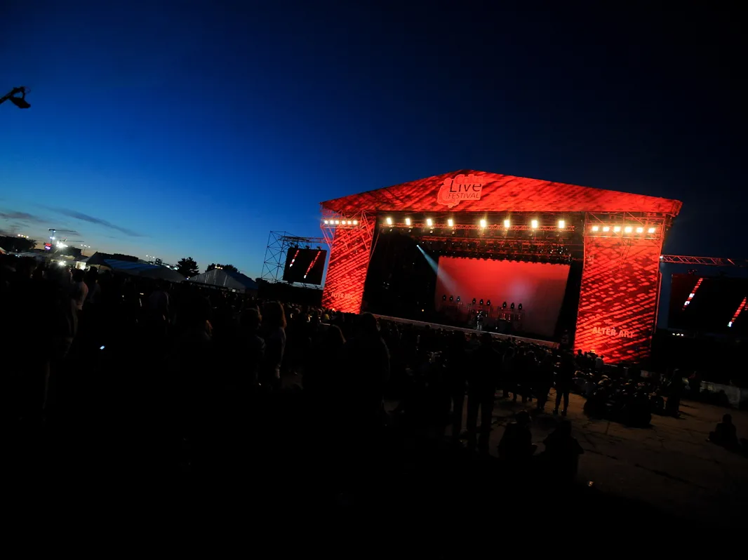 2392881-coke-live-music-festival.jpg