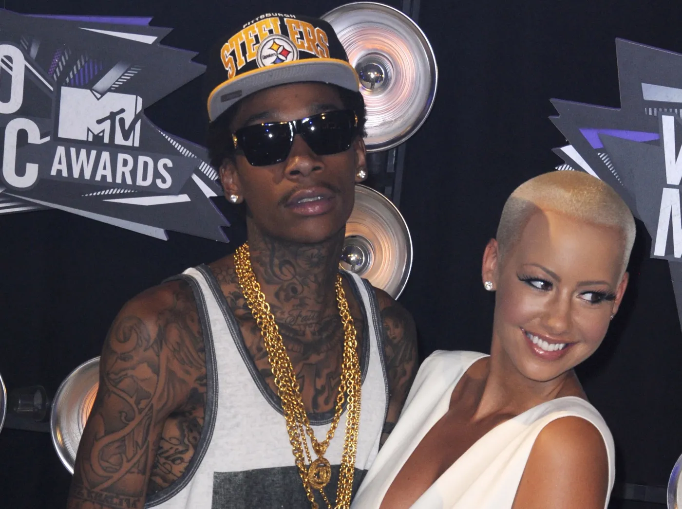 2422959-wiz-khalifa-i-amber-rose.jpg