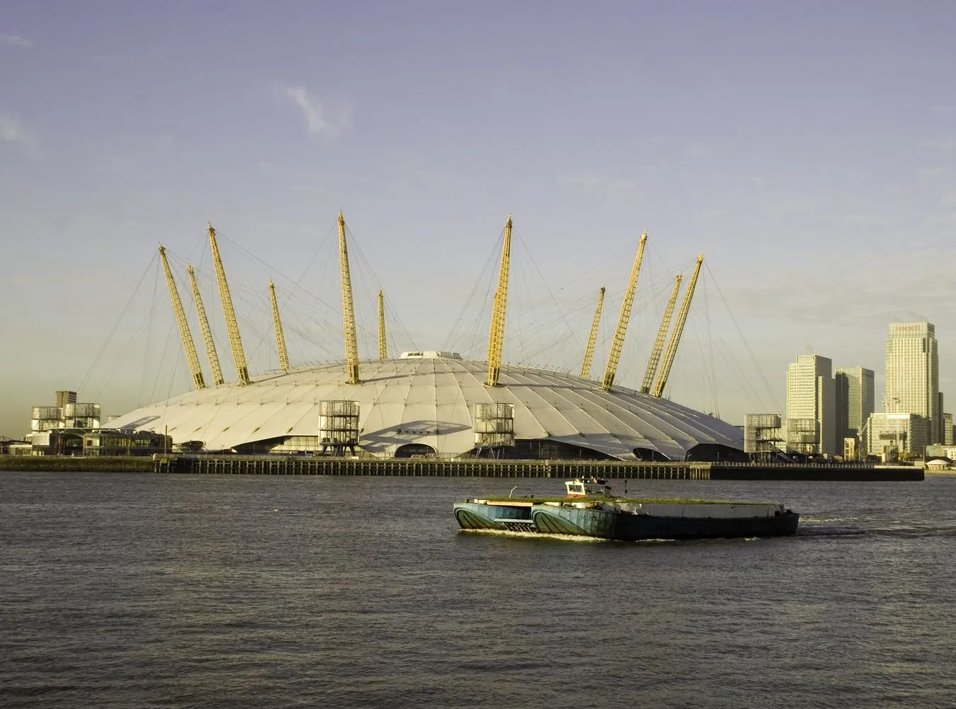 2725252-millenium-dome-w-londynie.jpg