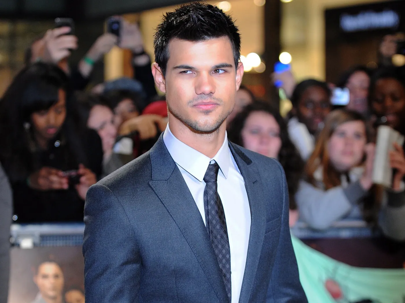 2764963-taylor-lautner-w-londynie.jpg