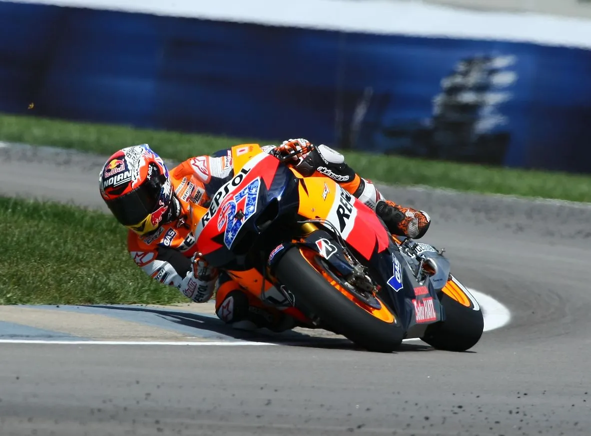 Casey Stoner mistrzem w klasie MotoGP