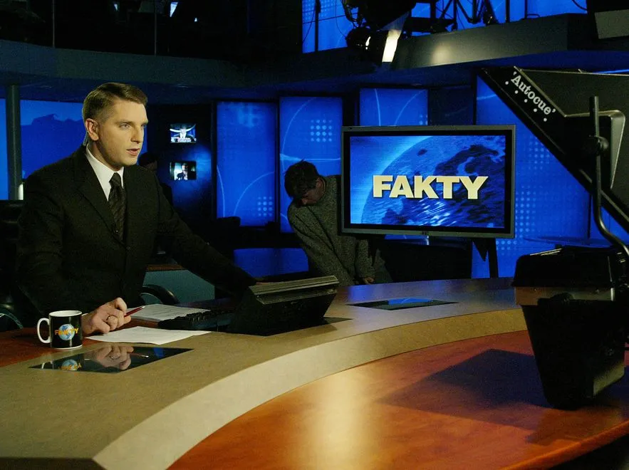 3066790-tomasz-lis-w-faktach-tvn.jpg