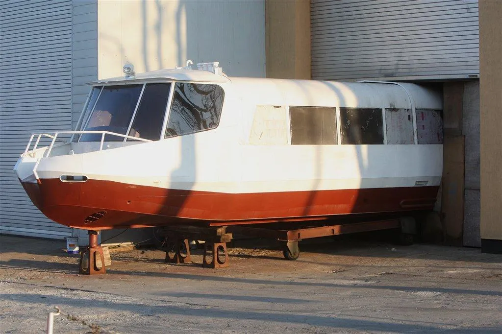 Statek, któy miał pływać po Kanale Elbląskim