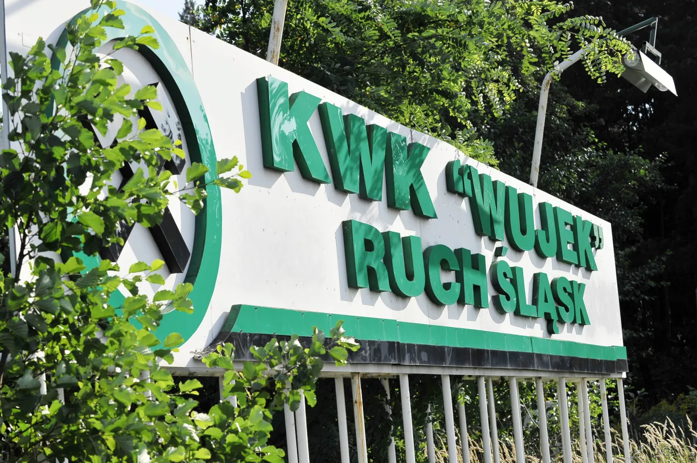 Akcja ratownicza w kopalni. Zasypany górnik odcięty od świata