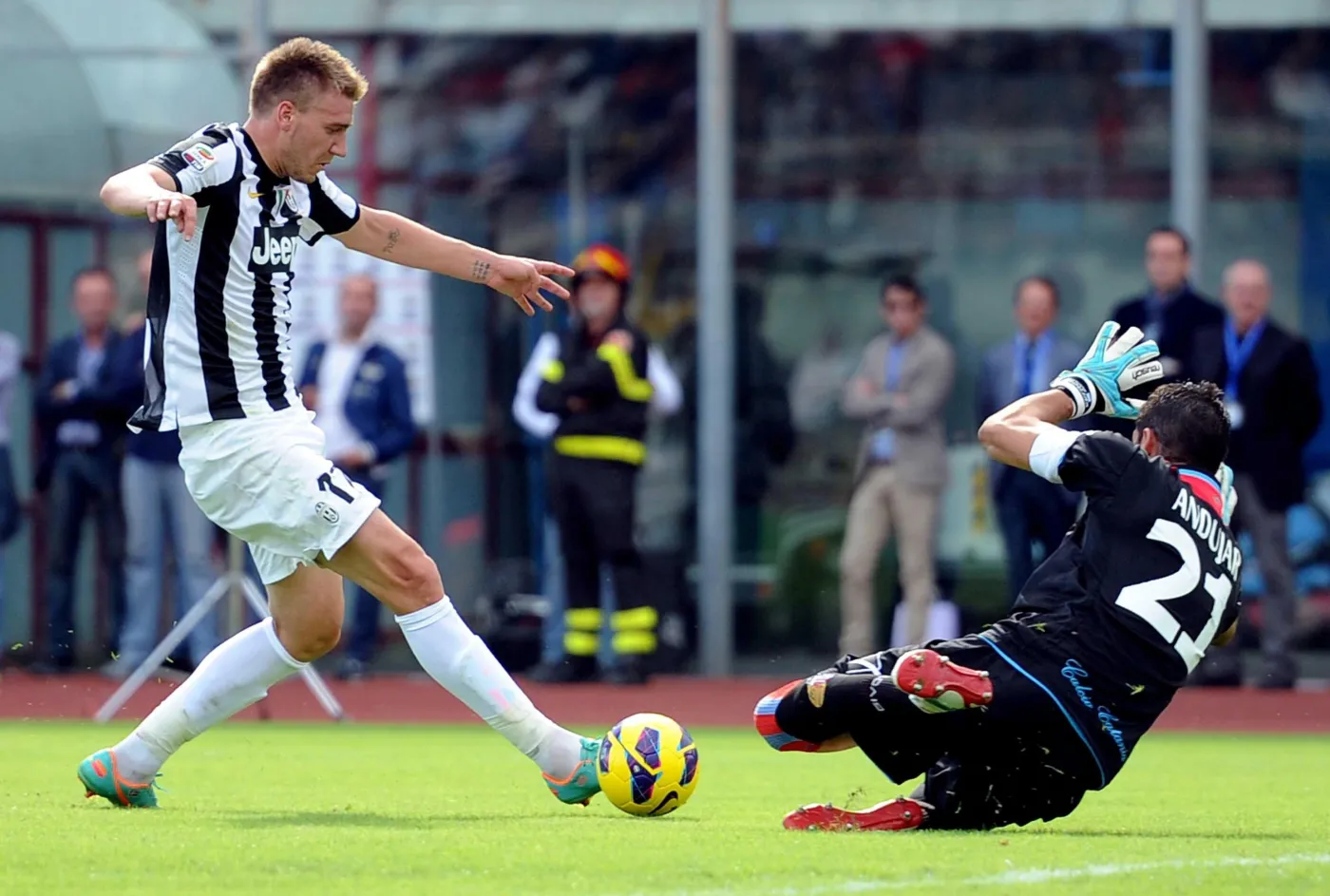 Nicklas Bendtner (z lewej)