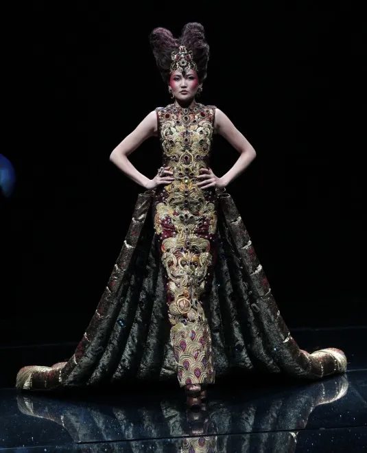 4335396-singapur-fashion-week-2012.jpg
