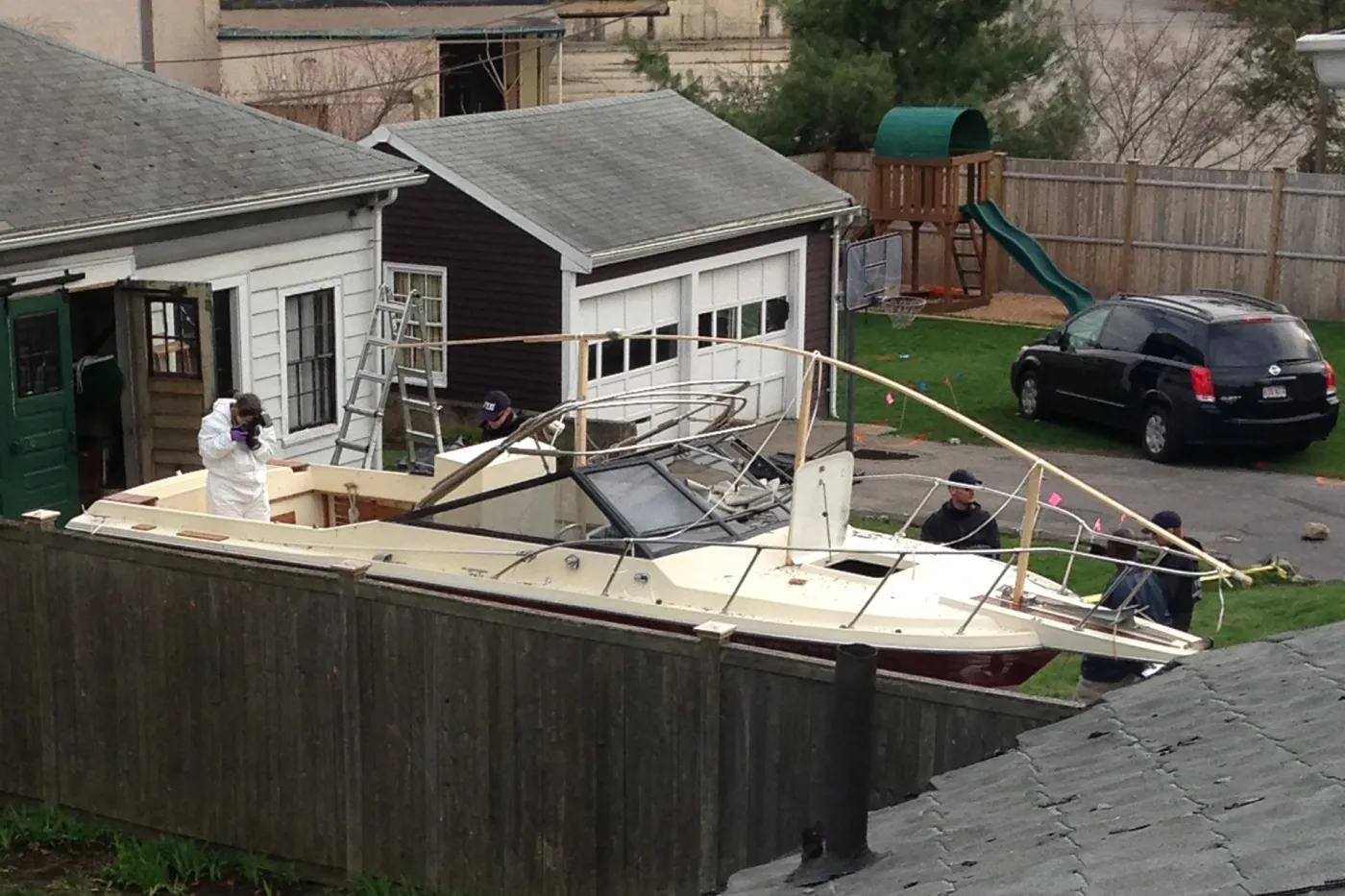 Zamachowiec z Bostonu był nieuzbrojony. Nowe fakty