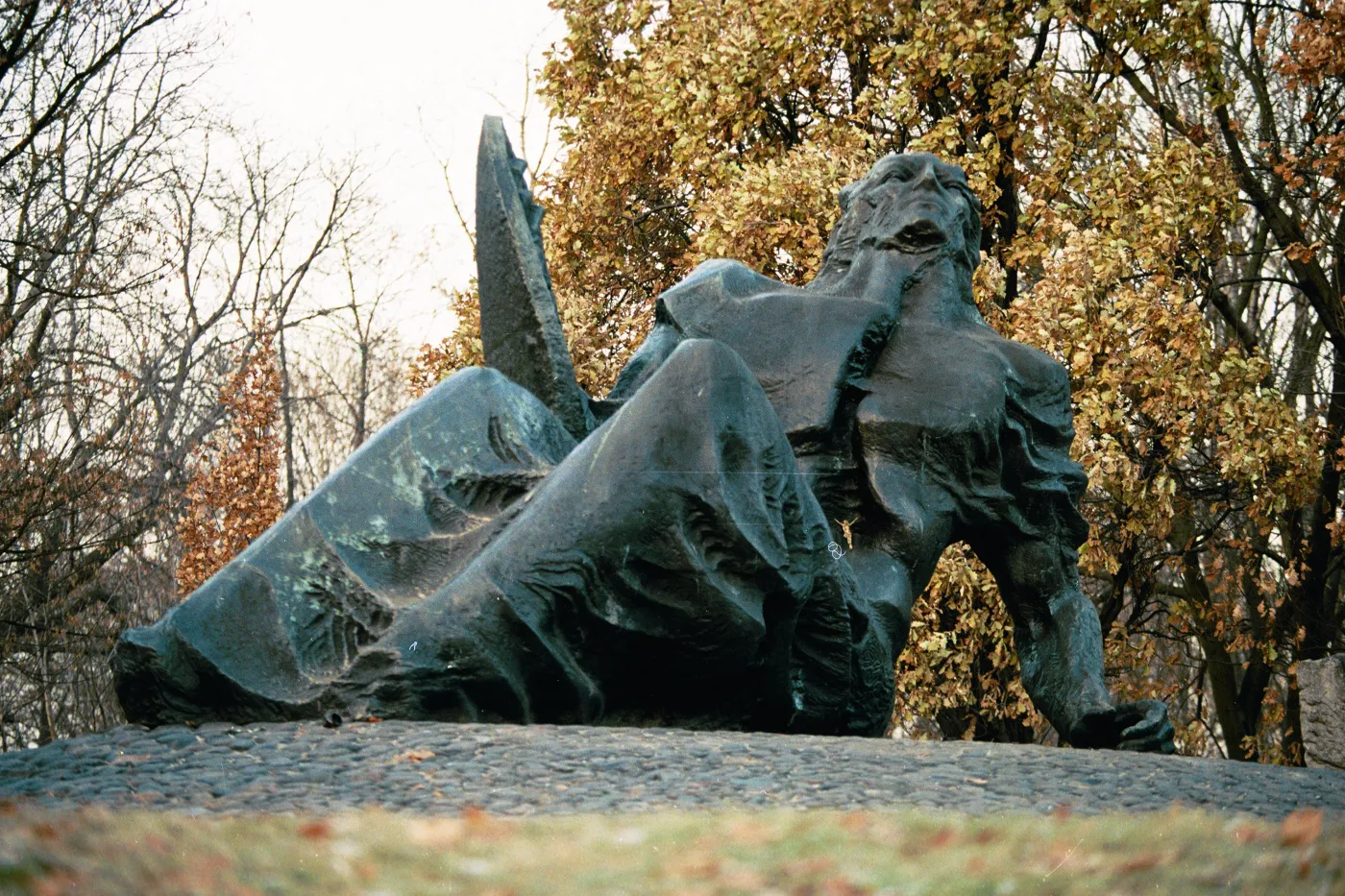 Pomnik Polegli Niepokonani