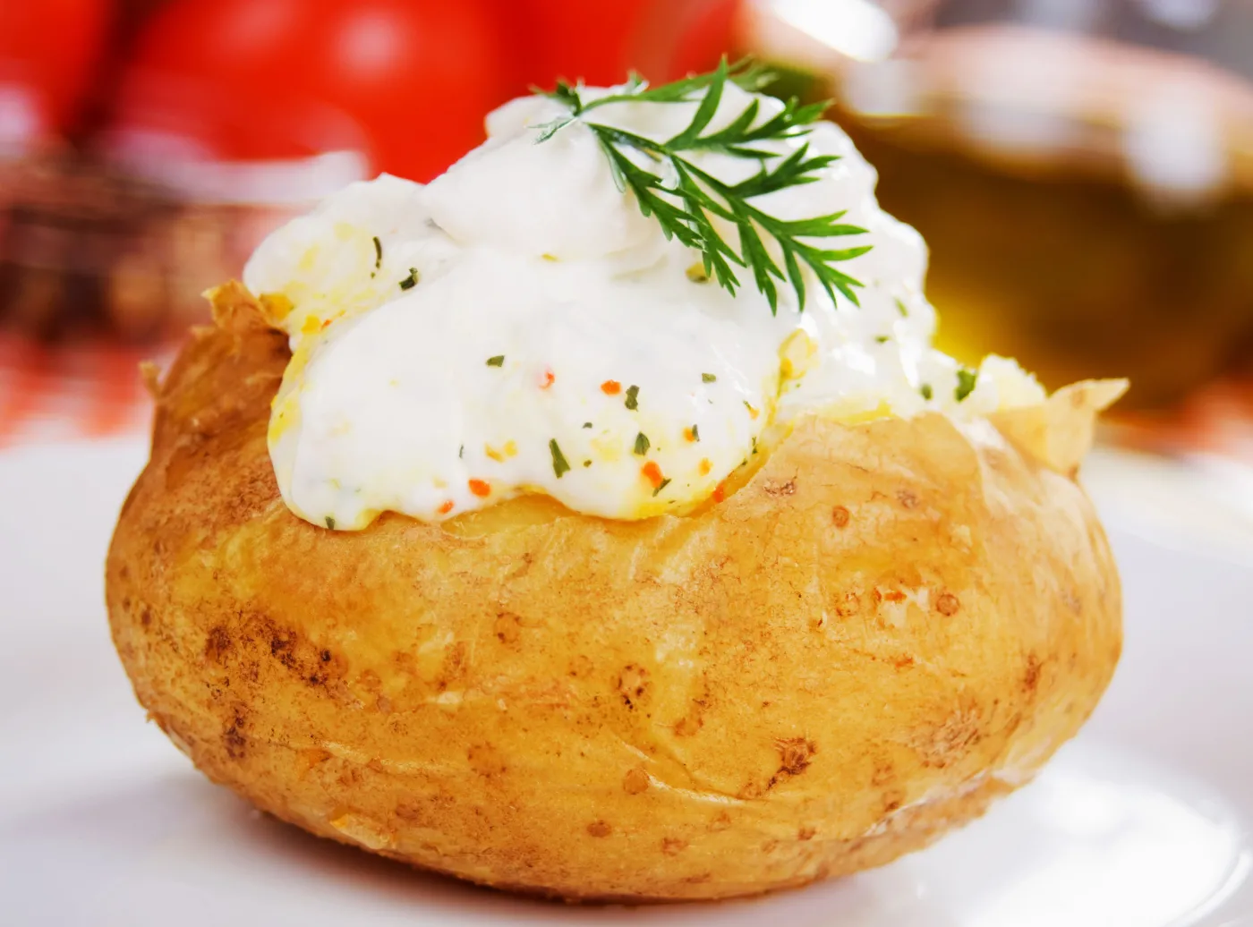 Ziemniaki to przede wszystkim bogactwo potasu, który uspokaja, reguluje rytm serca i likwidują bóle wywołane stresem. Zawierają również sporą dawkę węglowodanów (dieta uboga w węglowodany może wyzwalać niepokój i poddenerwowanie).