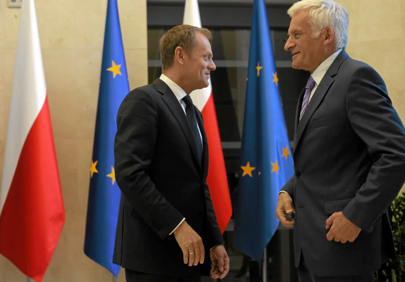 Rząd złagodzi stanowisko w sprawie OFE? "Pracujemy..."