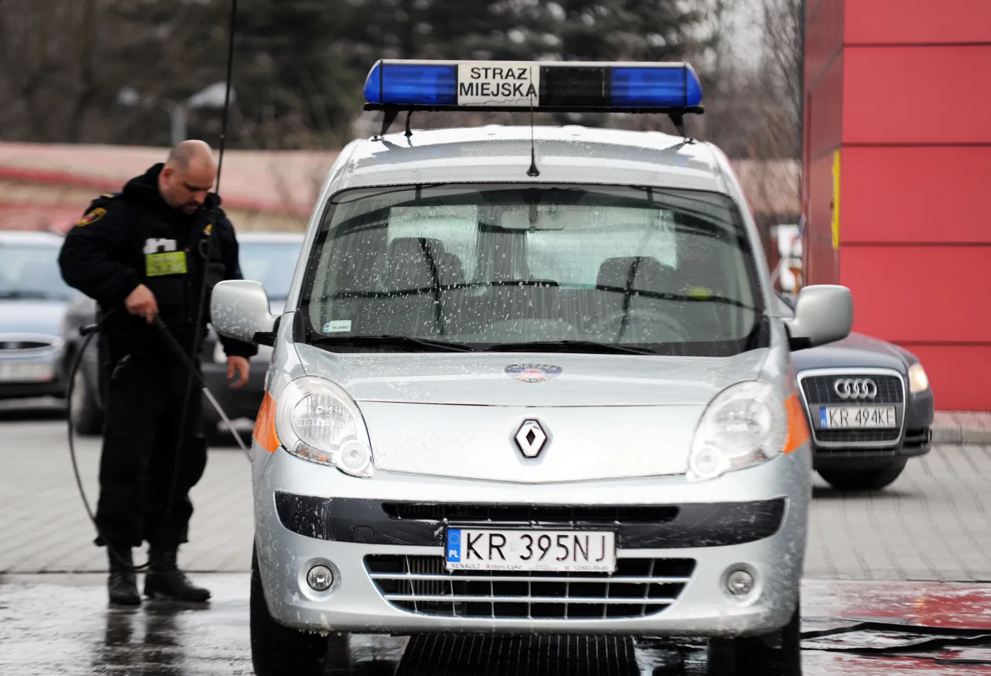 Po co nam straż miejska? I tak wyręczają ją ochroniarze