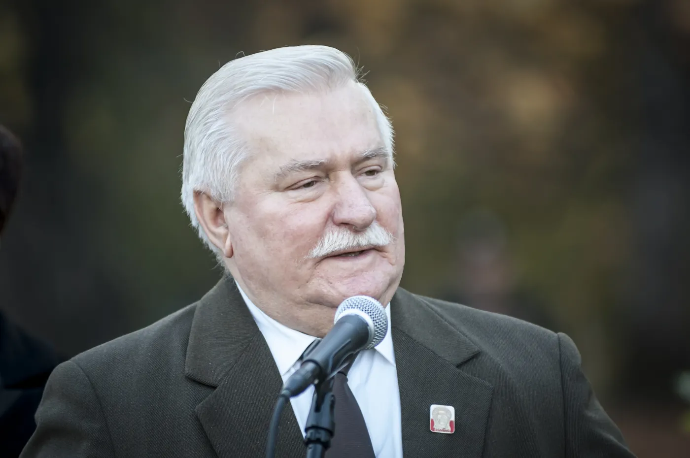 Wałęsa idzie na wojnę z książką Cenckiewicza: Mają dać dobre odszkodowanie
