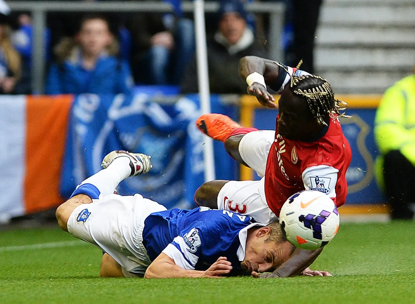 Leon Osman i Bacary Sagna
