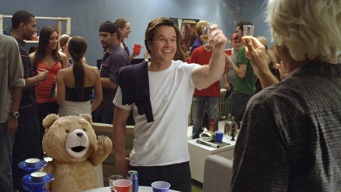 Mark Wahlberg w filmie "Ted"