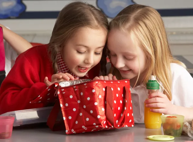 Żywienie ucznia w szkole - co dawać dziecku na drugie śniadanie?