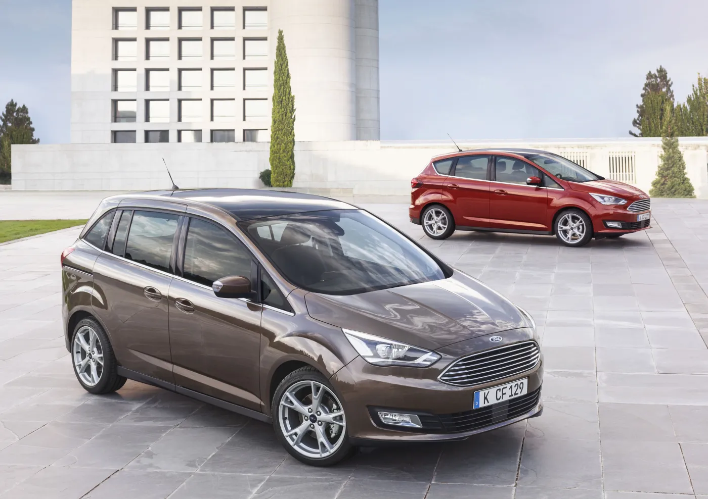 6815326-ford-grand-c-max-i-c-max.jpg