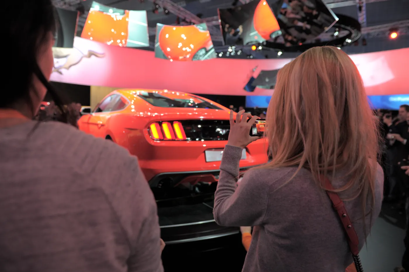 W 30 sekund kupili 500 aut, których... nie ma! Polacy oszaleli na punkcie nowego forda mustang