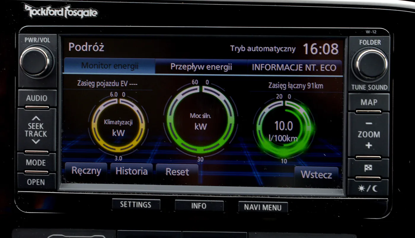 6443869-mitsubishi-outlander-phev.jpg