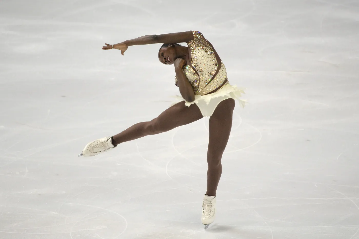 Seksowne łyżwiarki swoim tańcem rozgrzeją nie tylko lód. ZDJĘCIA