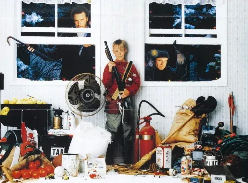 fr_home_alone_1990_261399a_268443.jpg