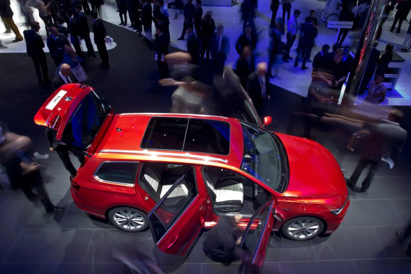 Volkswagen ujawnił nowe kombi! W Polsce golf alltrack wdrapie się wszędzie