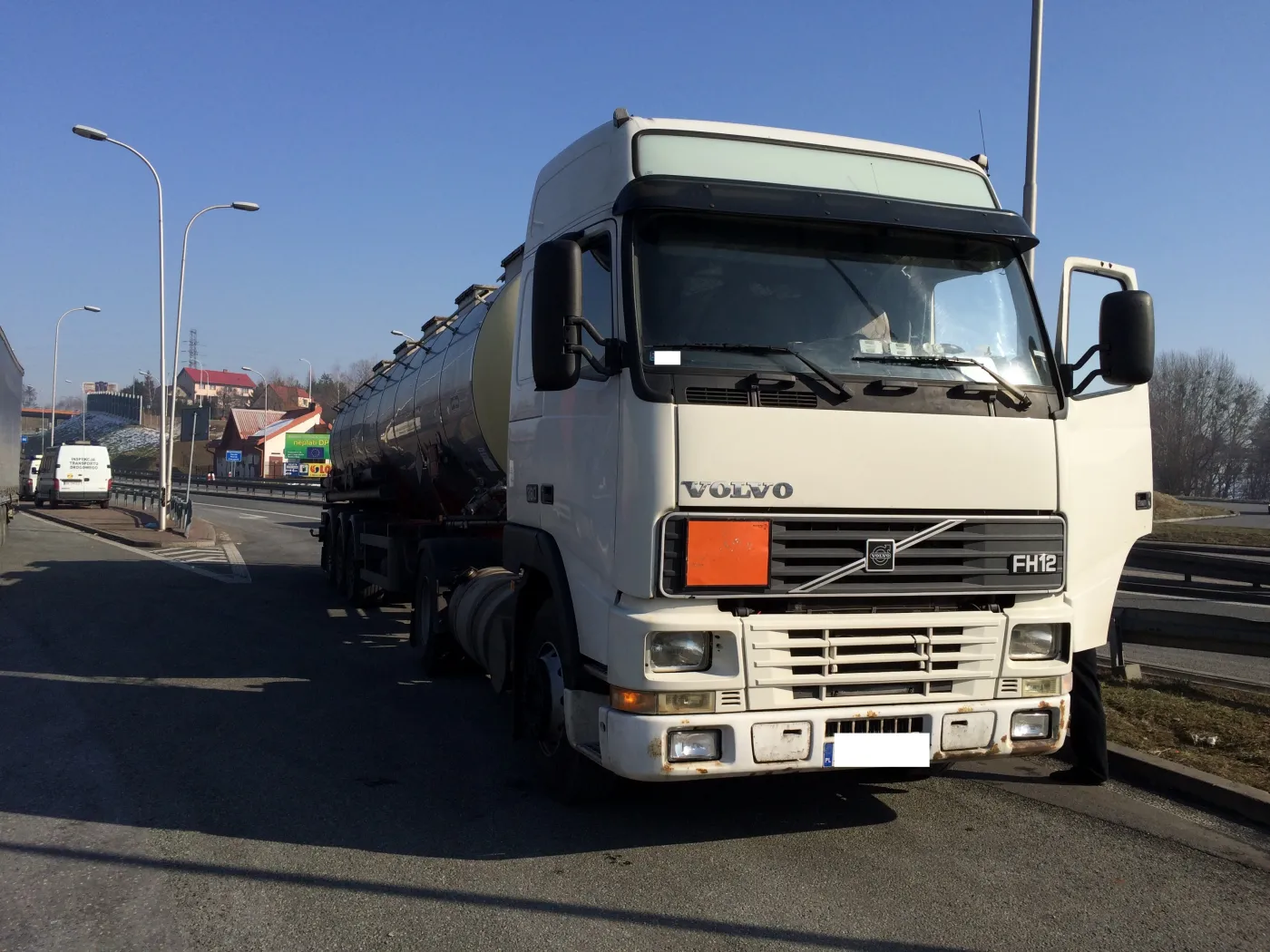 Międzynarodowy i niebezpieczny transport ujawniony w Polsce. ZDJĘCIA