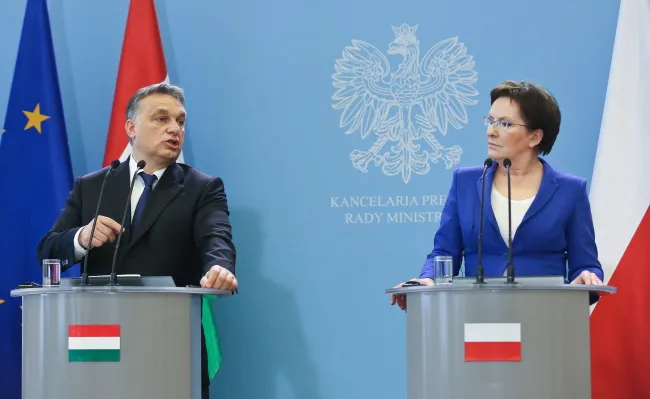7446578-viktor-orban-w-warszawie.jpg