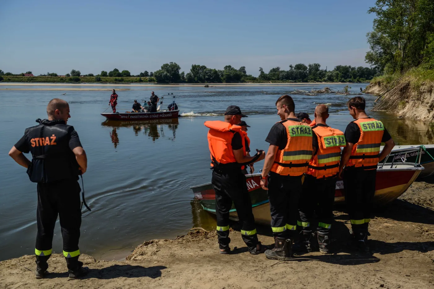 Służby przeszukują Wisłę, gdzie ostatni raz widziano nastolatki