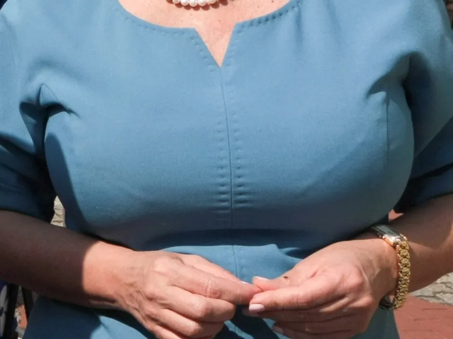 Ucisk wielce nieestetyczny: fatalnie opięta marszałek sejmu