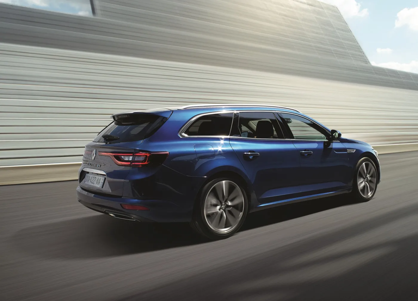 8133574-renault-talisman-grandtour.jpg
