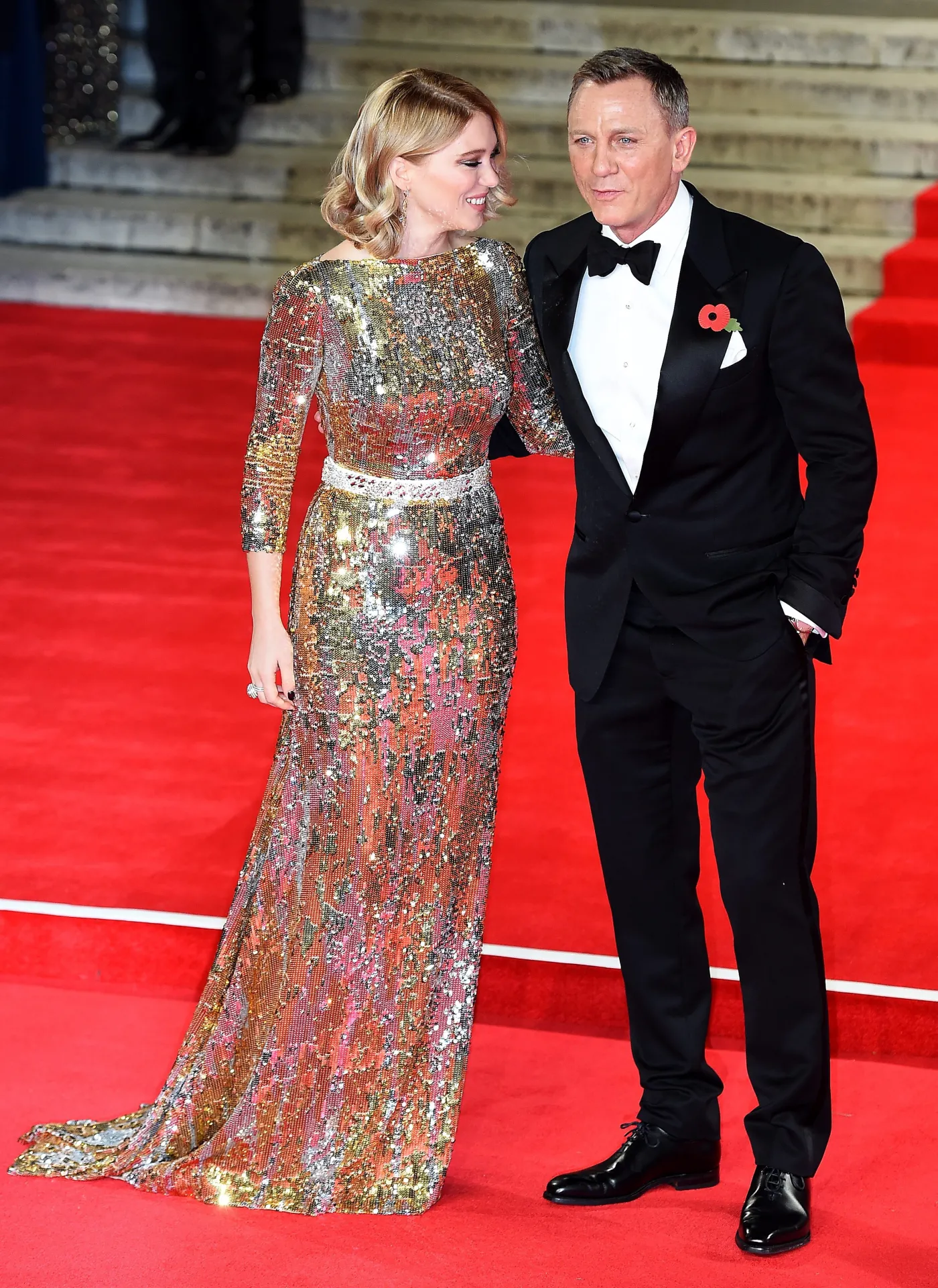 8361786-daniel-craig-i-lea-seydoux.jpg