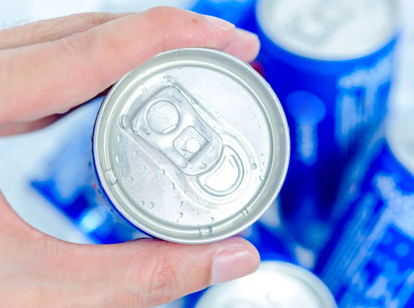 Puszka z napojem gazowanym