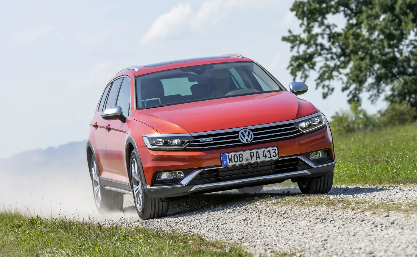 8510173-volkswagen-passat-alltrack.jpg