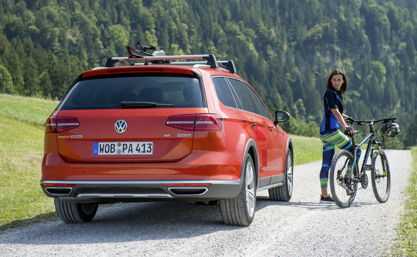8510301-volkswagen-passat-alltrack.jpg