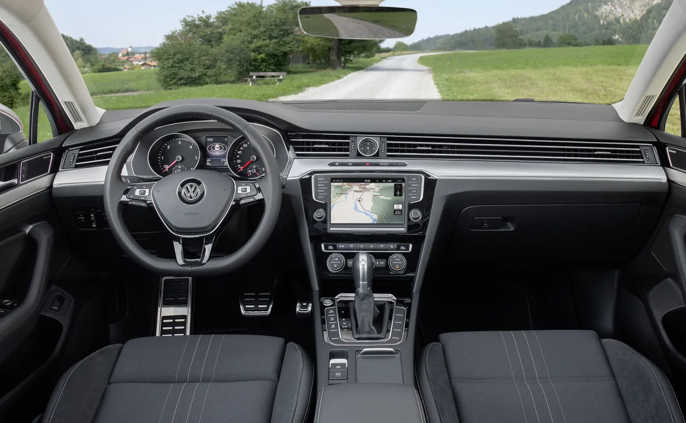 8510397-volkswagen-passat-alltrack.jpg