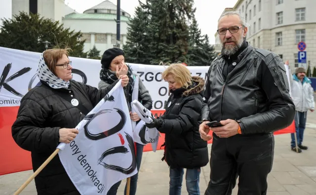Lider KOD o słowach Andrzeja Dudy: To jest poniżej krytyki, to jest obrzydliwe
