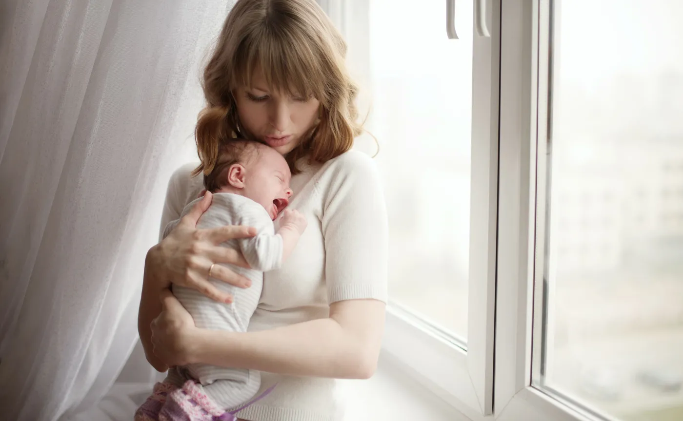 Matka i płaczące dziecko
