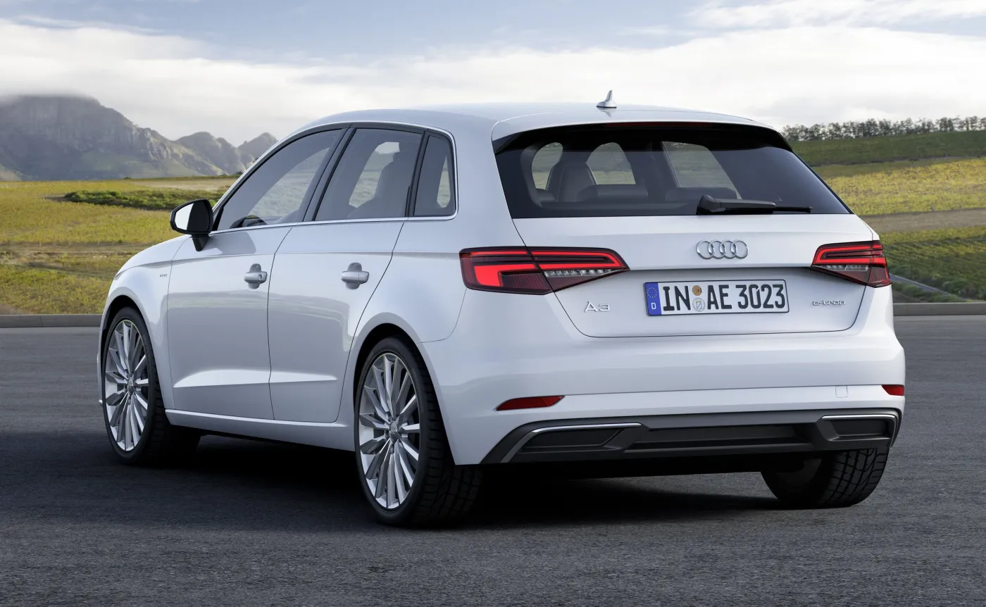 8907031-audi-a3-sportback-e-tron.jpg