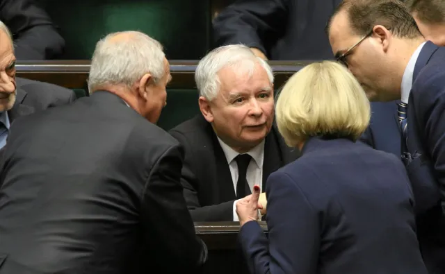 Kaczyński myślał, że rozmawia z Polsatem. PiS chce zablokować emisję wywiadu w Superstacji