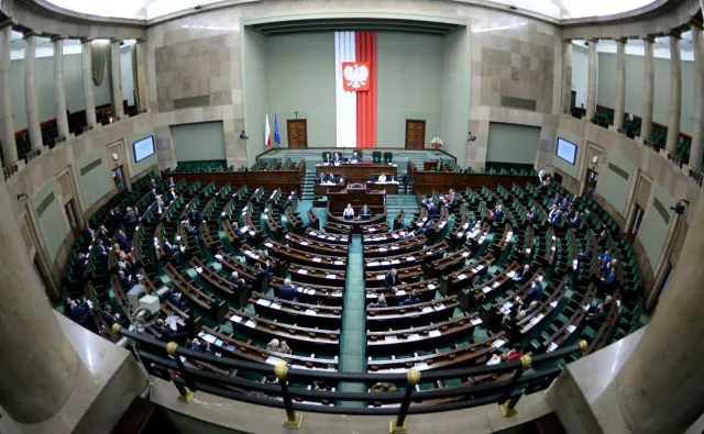 Towarzystwo Dziennikarskie bojkotuje konsultacje ws. ustawy medialnej. "PiS zdewastowało media publiczne"
